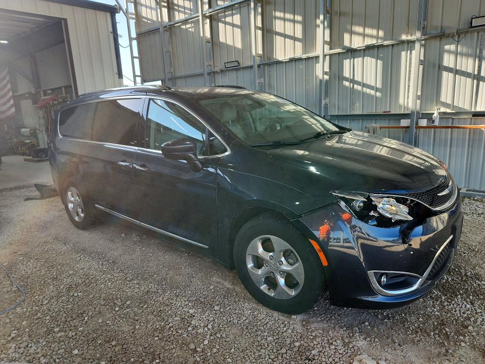 Photo 4 from auction – 2020 CHRYSLER PACIFICA with VIN 2C4RC1L74LR282408