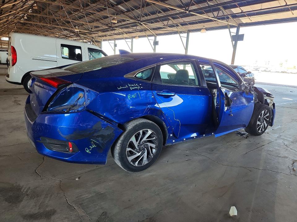 Photo 3 from auction – 2017 HONDA CIVIC with VIN 19XFC2F78HE019609