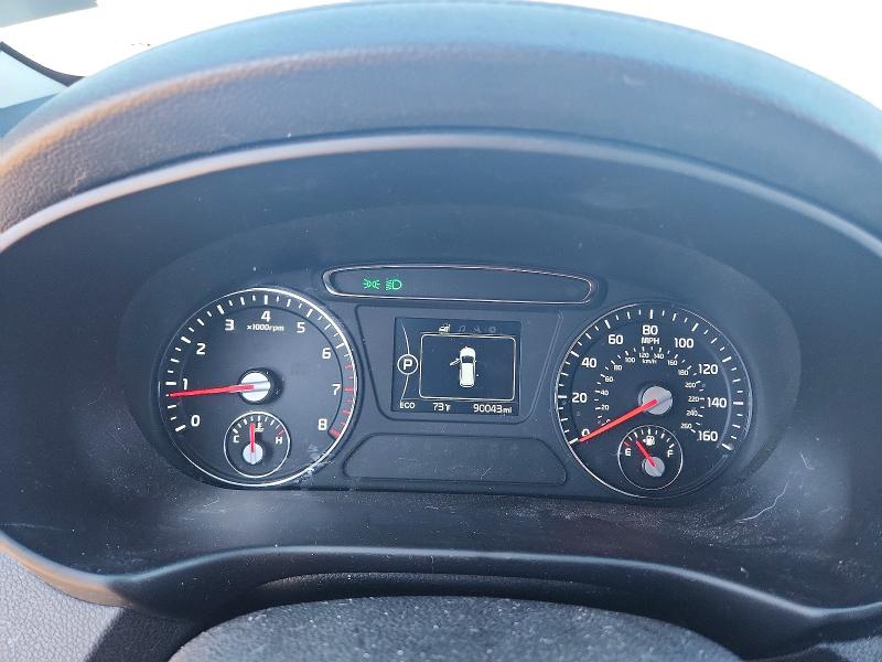 Photo 9 from auction – 2016 KIA SORENTO with VIN 5XYPG4A38GG152588