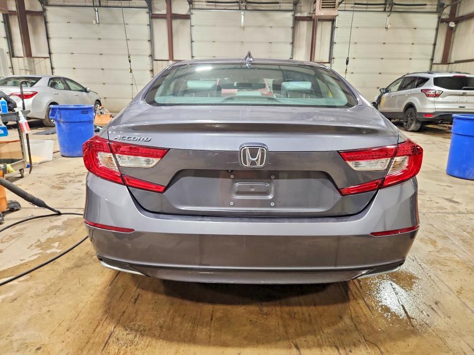 Photo 6 from auction – 2018 HONDA ACCORD with VIN 1HGCV1F40JA062588