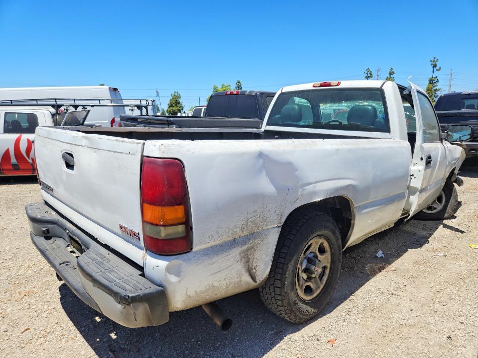Foto 3 de la subasta – 2002 GMC NEW SIERRA con VIN 1GTEC14V62E137796