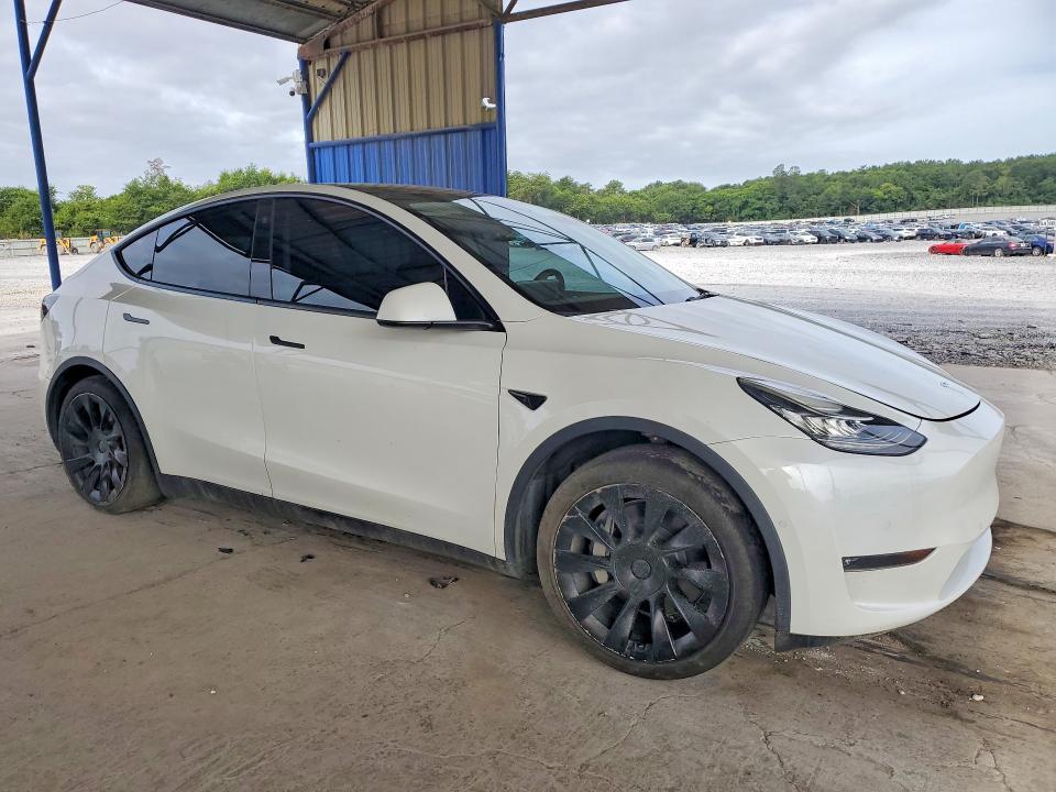 Photo 4 from auction – 2022 TESLA MODEL Y with VIN 7SAYGAEE7NF337527