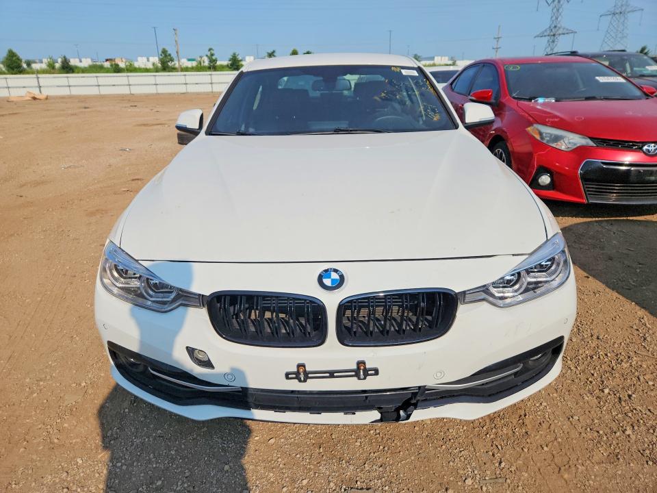 Photo 5 from auction – 2017 BMW 3 with VIN WBA8E1C31HA029302