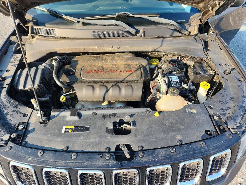 Photo 12 from auction – 2018 JEEP COMPASS with VIN 3C4NJDAB4JT290788