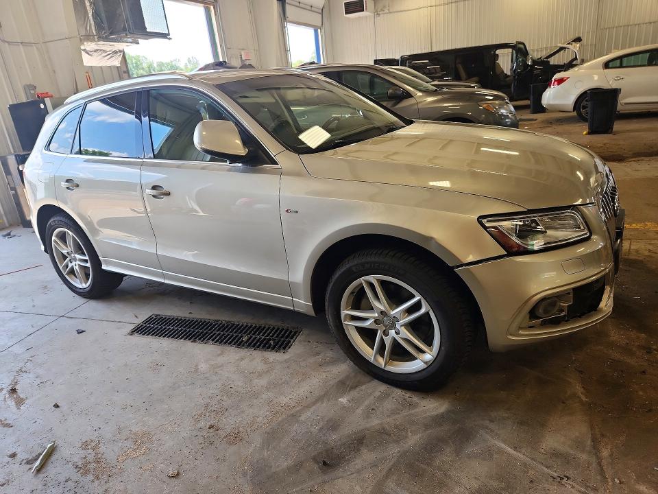 Zdjęcie 4 z aukcji – 2013 AUDI Q5 z VIN WA1WGAFP1DA092178