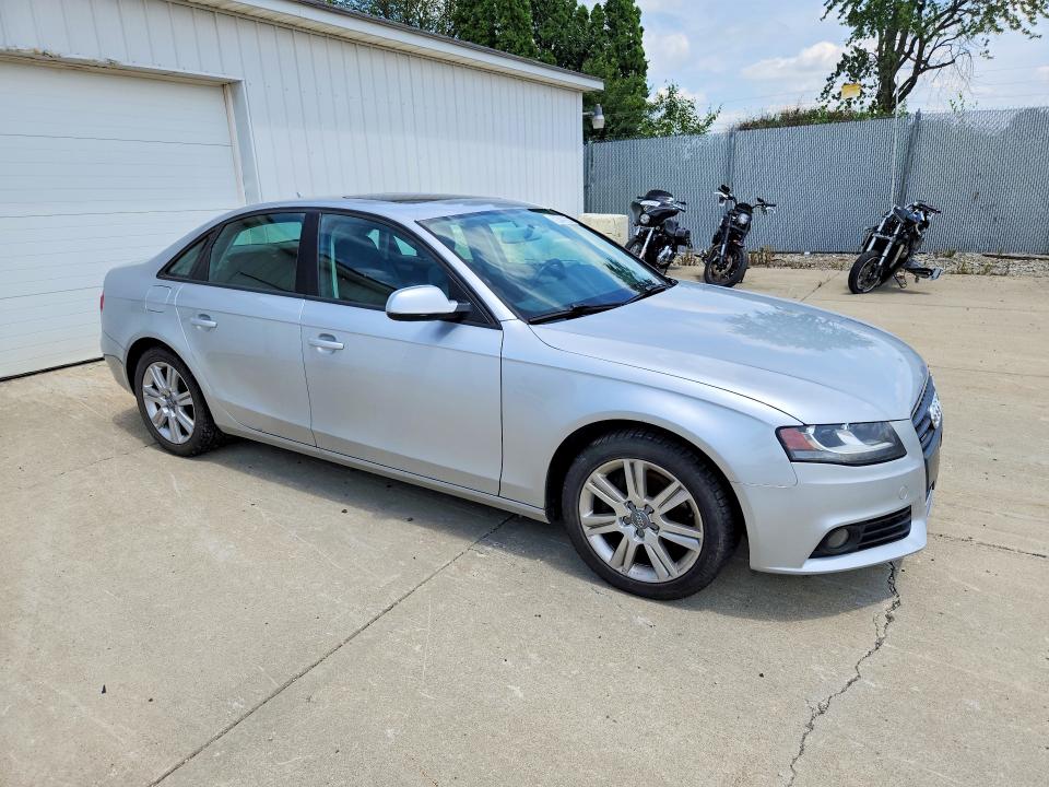 Photo 4 from auction – 2010 AUDI A4 with VIN WAUBFAFL6AN042544