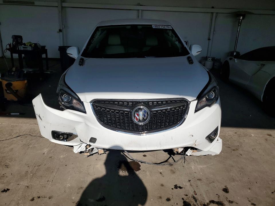 Photo 5 from auction – 2020 BUICK ENVISION with VIN LRBFXASA6LD225990