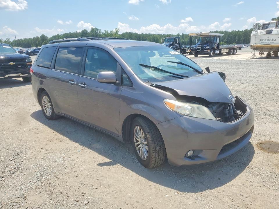 Zdjęcie 4 z aukcji – 2013 TOYOTA SIENNA z VIN 5TDYK3DC6DS280187