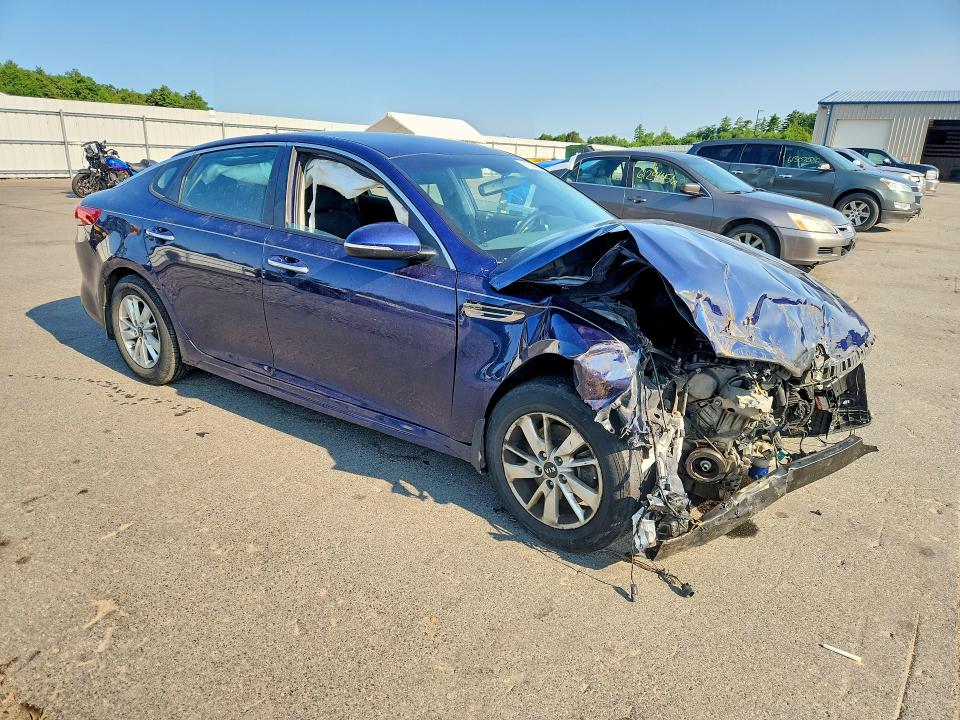 Photo 4 from auction – 2018 KIA OPTIMA with VIN 5XXGT4L37JG217306