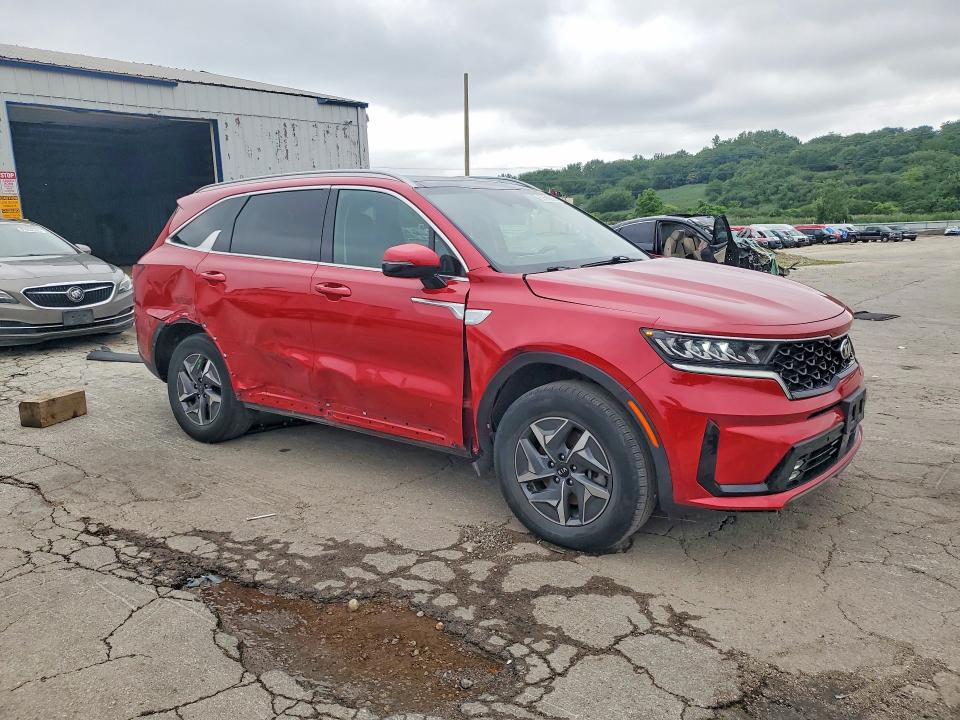Photo 4 from auction – 2021 KIA SORENTO with VIN KNDRH4LG3M5024477