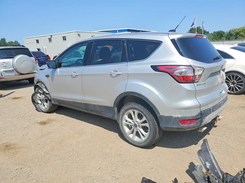 Photo 2 from auction – 2017 FORD ESCAPE with VIN 1FMCU9GD8HUB11233