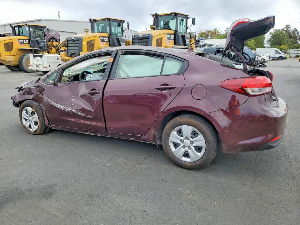 Photo 2 from auction – 2018 KIA FORTE with VIN 3KPFK4A77JE211907