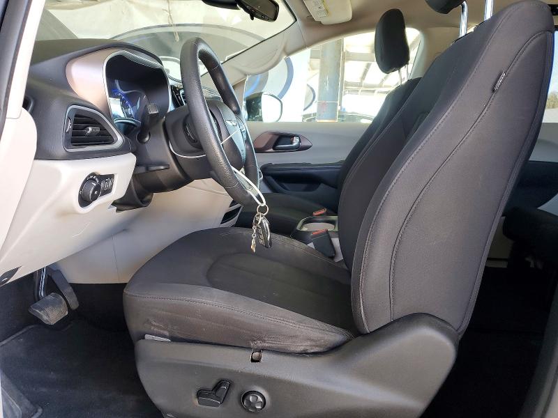 Снимка 7 от търг – 2018 CHRYSLER PACIFICA с VIN 2C4RC1FG4JR278545