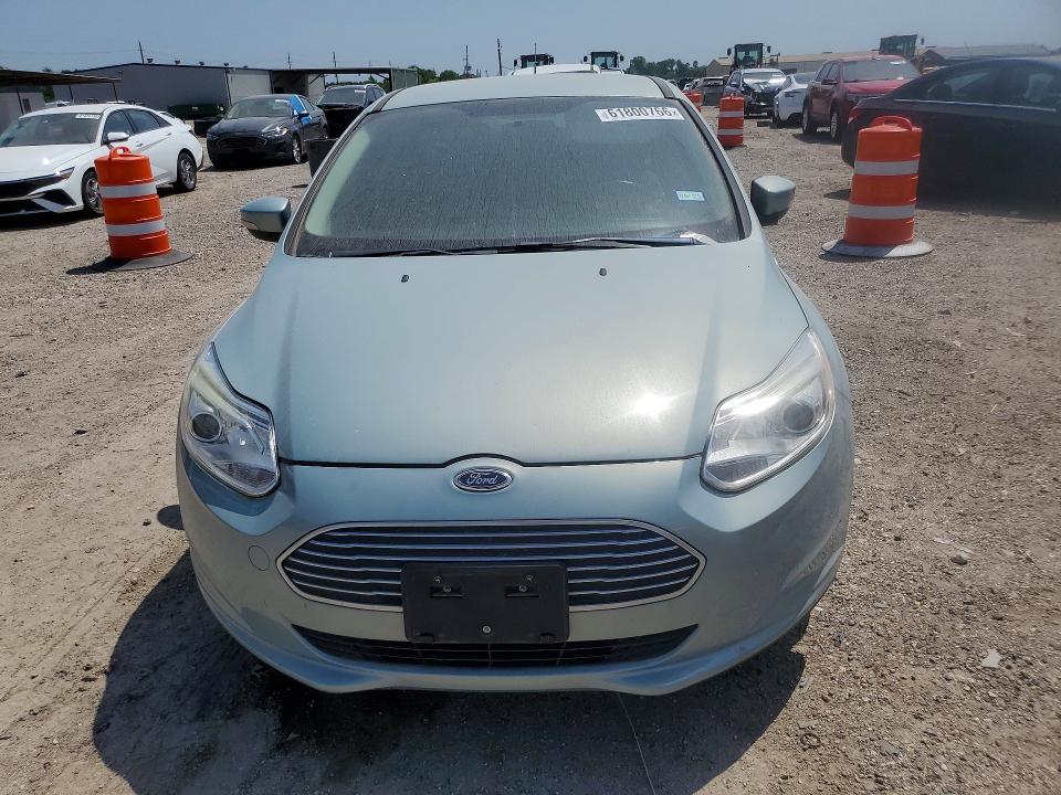 Photo 5 from auction – 2013 FORD FOCUS with VIN 1FADP3R46DL313083