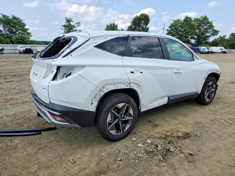 Photo 3 from auction – 2026 HYUNDAI TUCSON with VIN 5NMJBCDE8TH699579