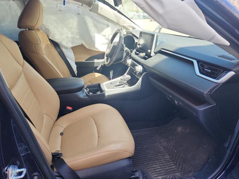 Photo 7 from auction – 2021 TOYOTA RAV4 with VIN 4T3D6RFV2MU055896
