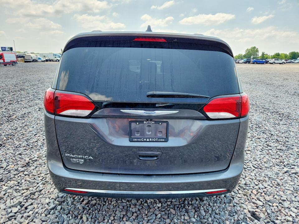 Photo 6 from auction – 2017 CHRYSLER PACIFICA with VIN 2C4RC1BG6HR771840
