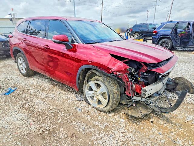 Photo 4 from auction – 2021 TOYOTA HIGHLANDER with VIN 5TDZZRAH2MS034093