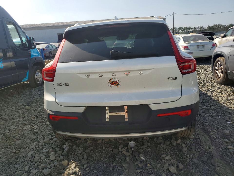Photo 6 from auction – 2021 VOLVO XC40 with VIN YV4162UK2M2465235