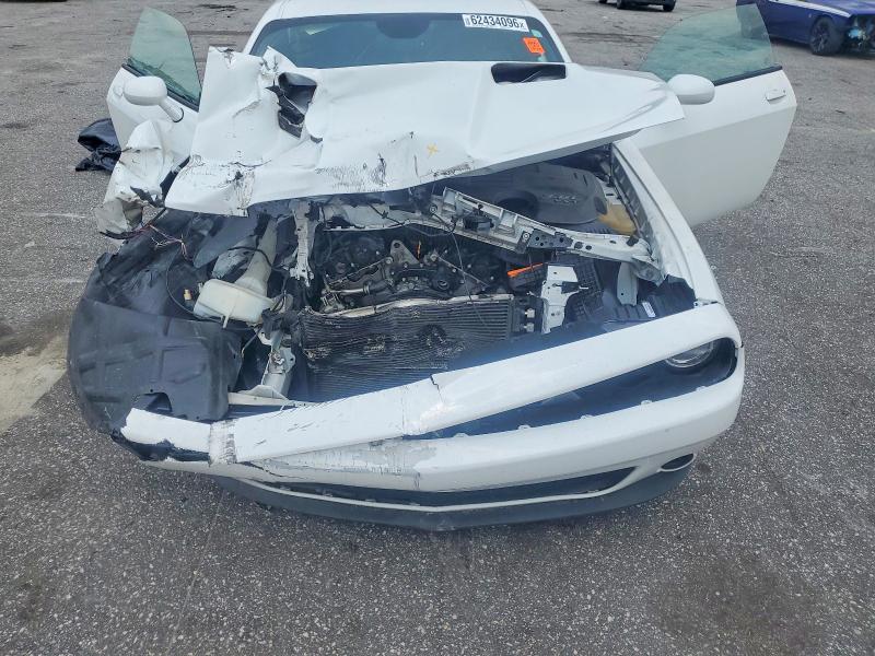Photo 11 from auction – 2016 DODGE CHALLENGER with VIN 2C3CDZAG8GH200068