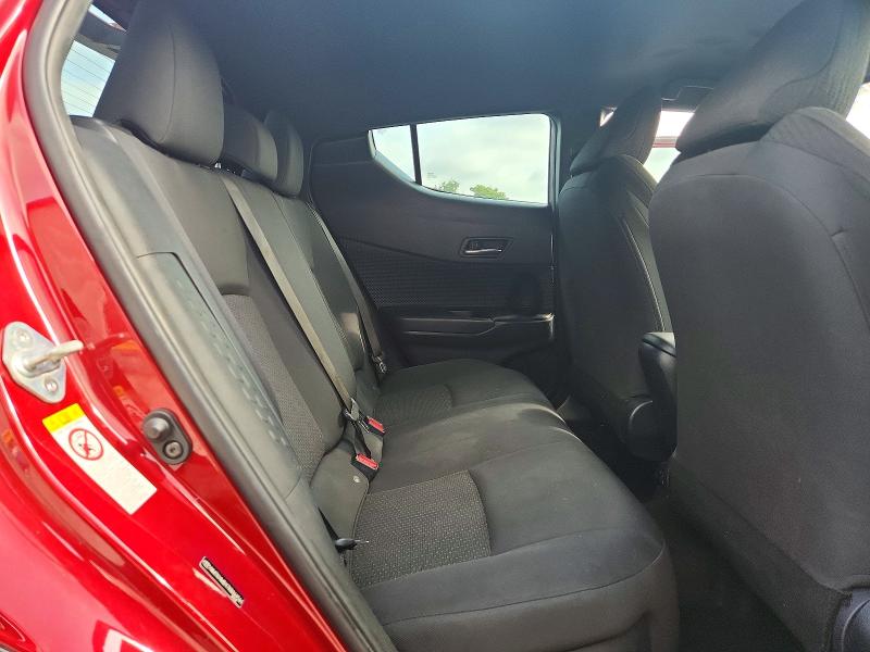 Photo 11 from auction – 2019 TOYOTA C-HR with VIN NMTKHMBX7KR069561