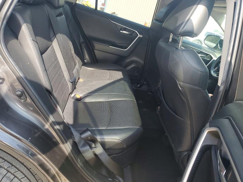 Photo 11 from auction – 2021 TOYOTA RAV4 with VIN 4T3D6RFV9MU053627