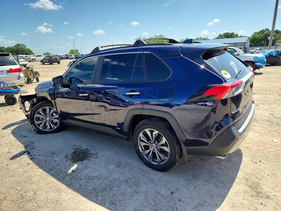 Photo 2 from auction – 2024 TOYOTA RAV4 with VIN 2T3D6RFV9RW074145