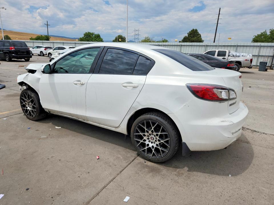 Photo 2 from auction – 2013 MAZDA 3 with VIN JM1BL1VP4D1748780