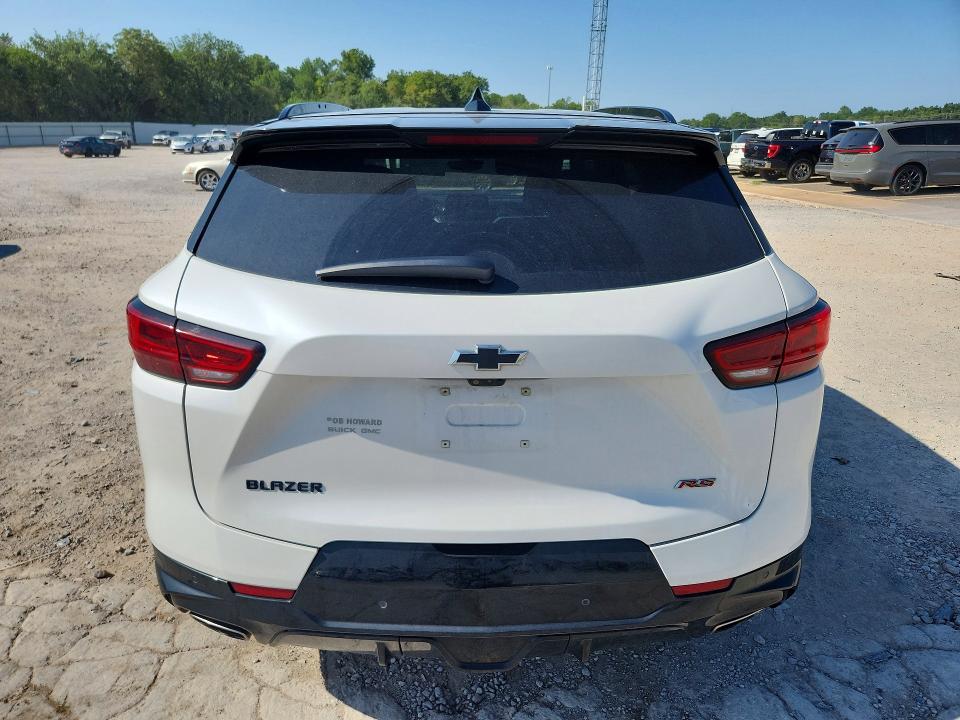 Photo 6 from auction – 2023 CHEVROLET BLAZER with VIN 3GNKBERS9PS104744