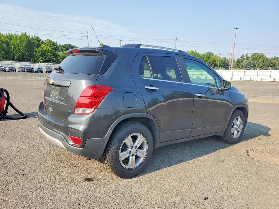 Photo 3 from auction – 2018 CHEVROLET TRAX with VIN 3GNCJLSB9JL221862