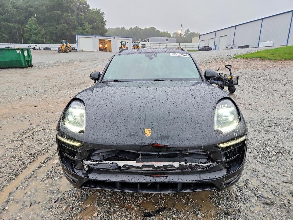 Photo 5 from auction – 2018 PORSCHE MACAN with VIN WP1AG2A58JLB64553