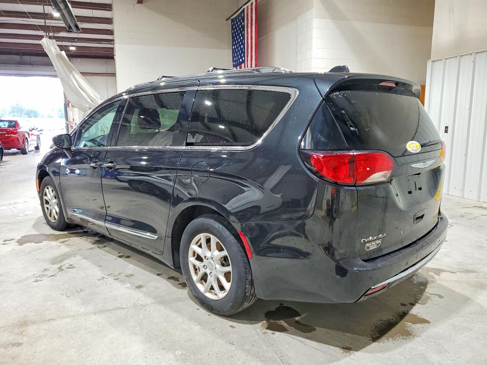 Photo 2 from auction – 2020 CHRYSLER PACIFICA with VIN 2C4RC1BG4LR106508