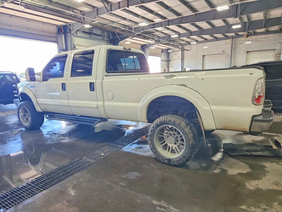 Photo 2 from auction – 2002 FORD F350 with VIN 1FTSW31F82EB95363