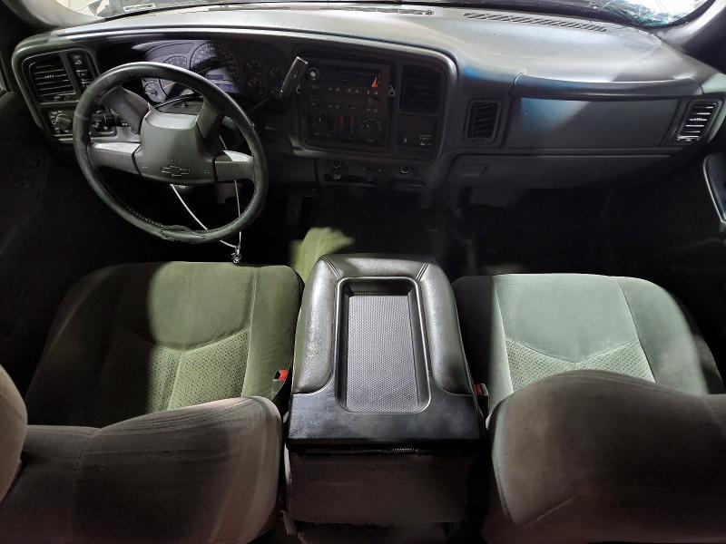 Photo 8 from auction – 2005 CHEVROLET SILVERADO with VIN 1GCHK29U25E292954