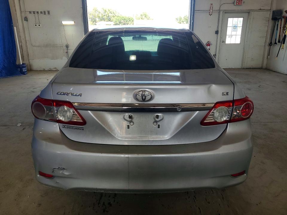 Foto 6 de la subasta – 2013 TOYOTA COROLLA con VIN 2T1BU4EE2DC015605