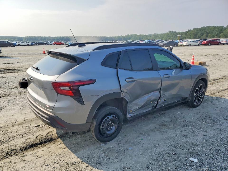 Photo 3 from auction – 2026 CHEVROLET TRAX with VIN KL77LJEPXTC185465
