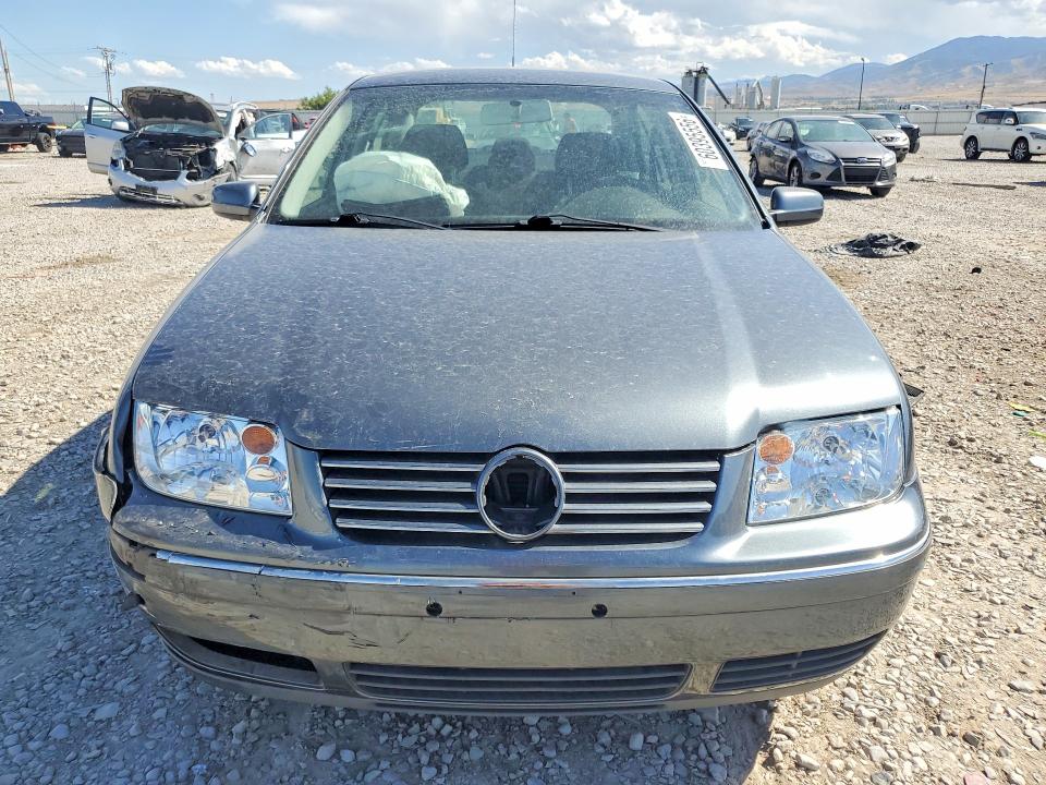 Photo 5 from auction – 2004 VOLKSWAGEN JETTA with VIN 3VWRA69M04M027678