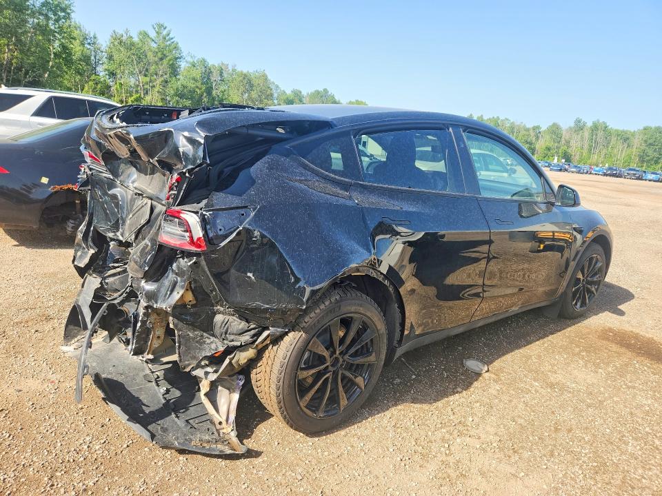 Photo 3 from auction – 2025 TESLA MODEL Y with VIN 7SAYGDEE0SF296462