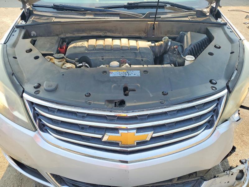 Photo 12 from auction – 2017 CHEVROLET TRAVERSE with VIN 1GNKRGKD7HJ112377