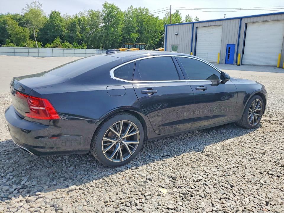 Photo 3 from auction – 2017 VOLVO S90 with VIN YV1A22MK8H1017165