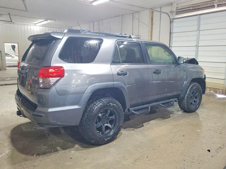 Photo 3 from auction – 2013 TOYOTA 4RUNNER with VIN JTEBU5JR8D5126229