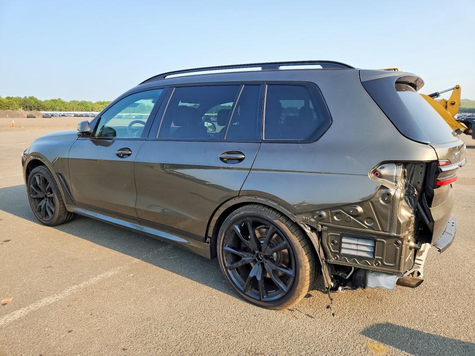 Photo 2 from auction – 2026 BMW X7 with VIN 5UX23EM02T9309054