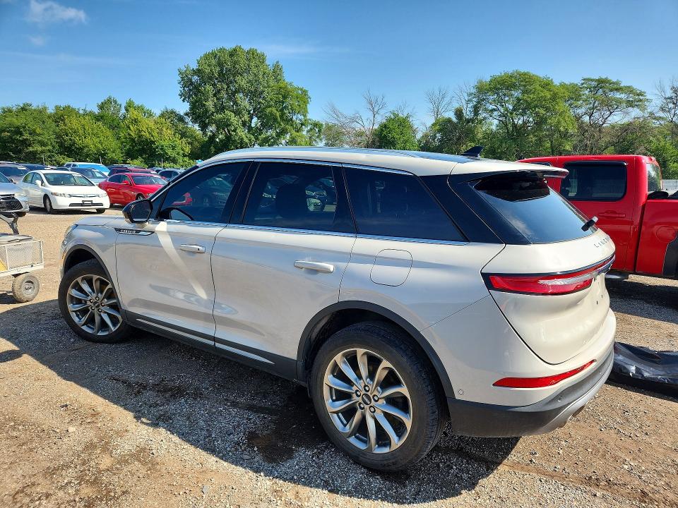 Photo 2 from auction – 2020 LINCOLN CORSAIR with VIN 5LMCJ1D91LUL17008