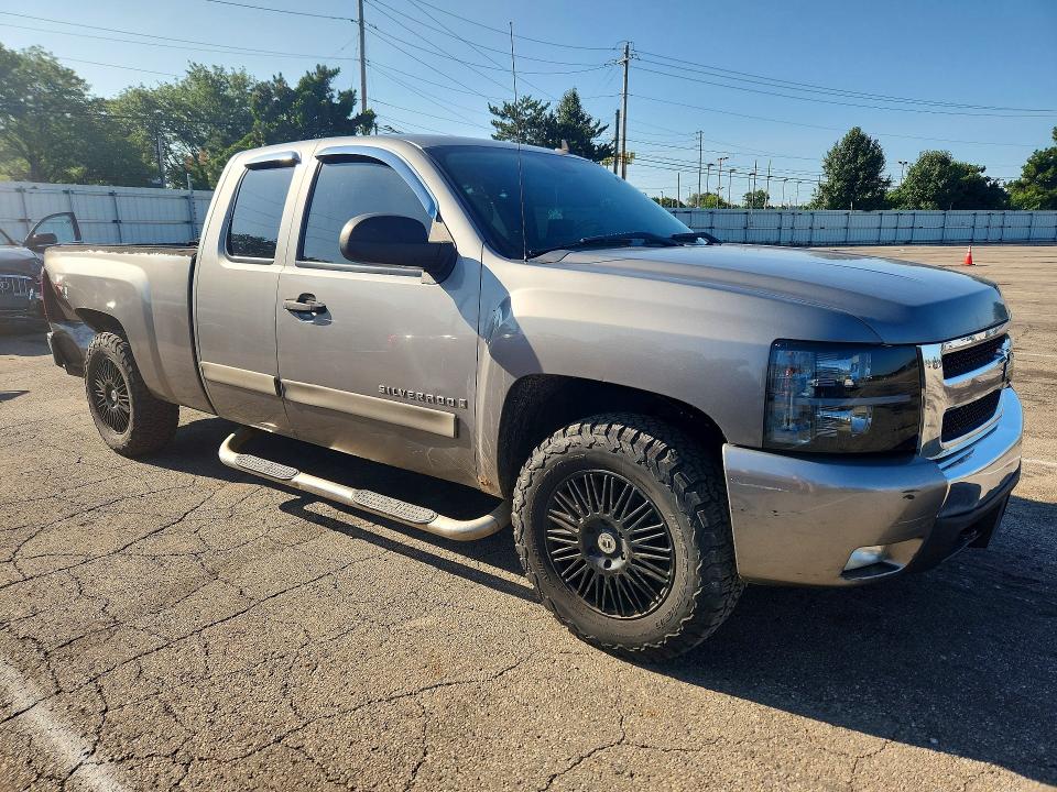 Photo 4 from auction – 2008 CHEVROLET SILVERADO with VIN 2GCEK190581102970