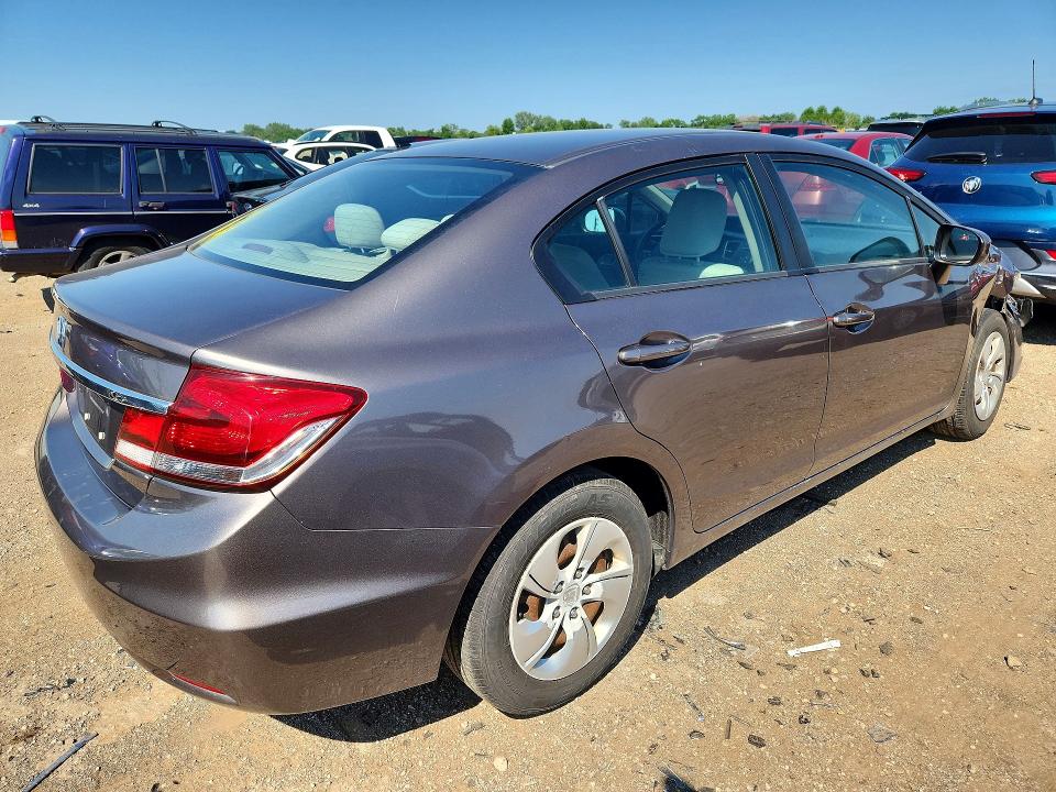 Photo 3 from auction – 2014 HONDA CIVIC with VIN 19XFB2F52EE271871