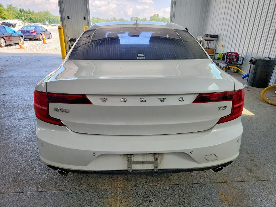 Foto 6 de la subasta – 2018 VOLVO S90 con VIN LVY982AKXJP020172