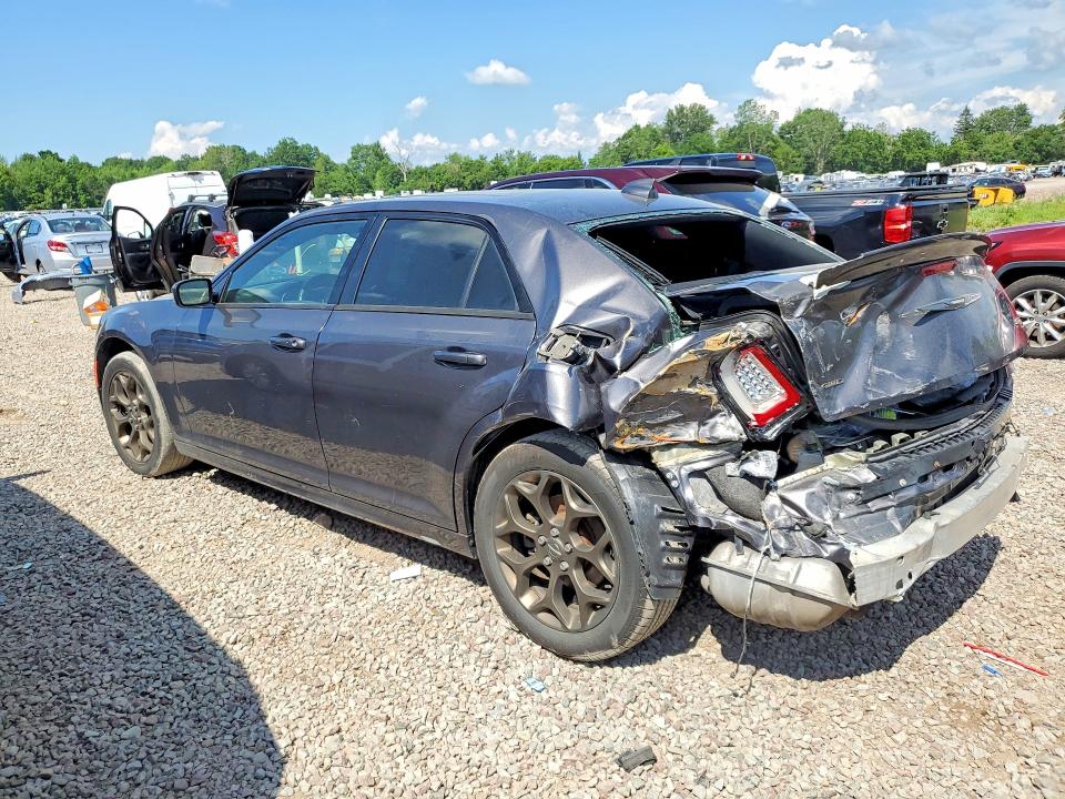 Photo 2 from auction – 2019 CHRYSLER 300 with VIN 2C3CCAGG6KH550643