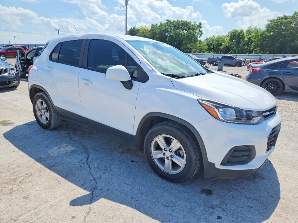 Photo 4 from auction – 2020 CHEVROLET TRAX with VIN 3GNCJKSB5LL334690