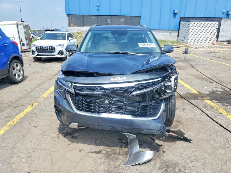 Photo 5 from auction – 2025 KIA SELTOS with VIN KNDEUCAA5S7672214