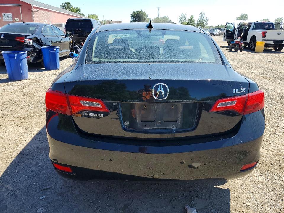 Photo 6 from auction – 2013 ACURA ILX with VIN 19VDE1F35DE402919